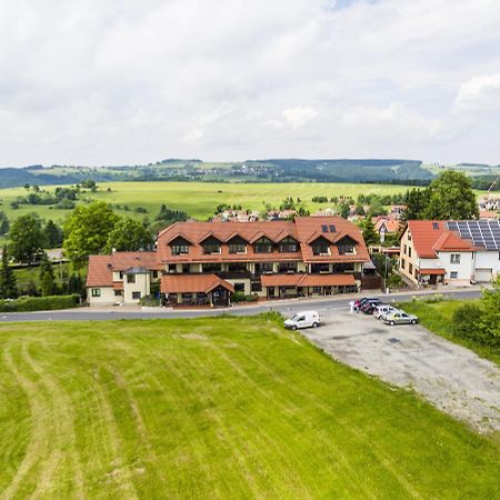 Berggasthof & Hotel Kranich, Hinterrod Eisfeld Kültér fotó